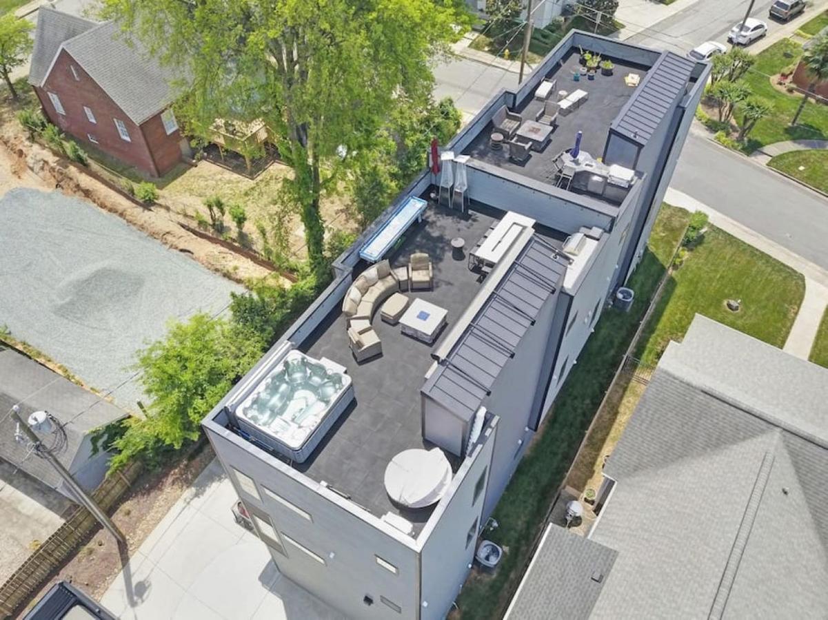 Holiday home Views - Walking Distance To Panthers Stadium Charlotte