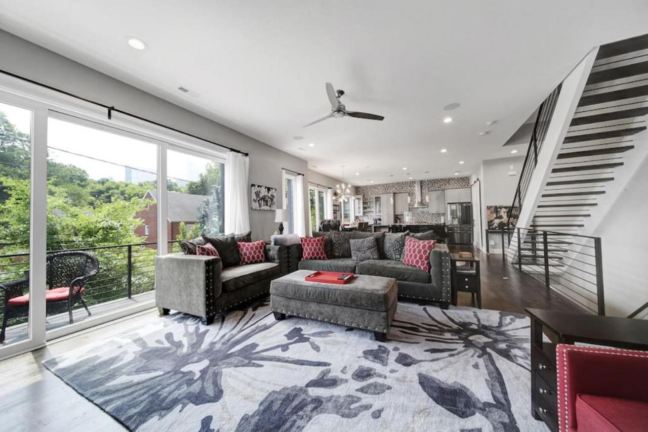 Holiday home Views - Walking Distance To Panthers Stadium Charlotte
