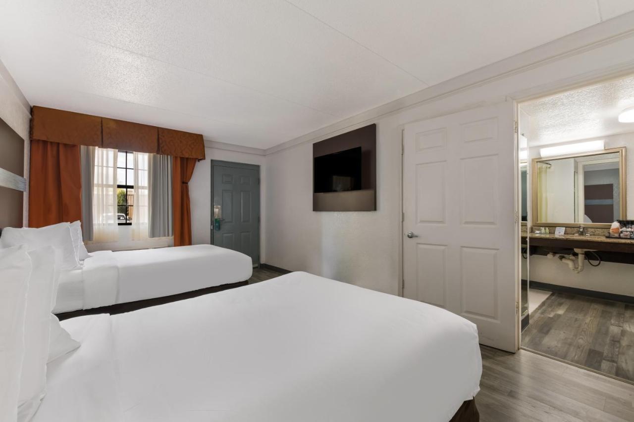 Quality & Airport Hotel Charlotte
