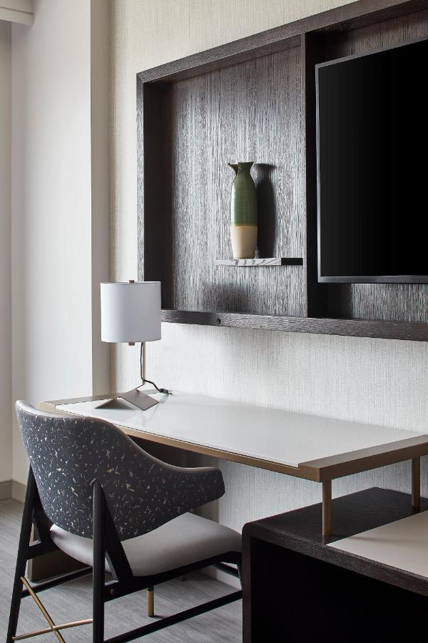 Unc Marriott & Conference Center Hotel 3*