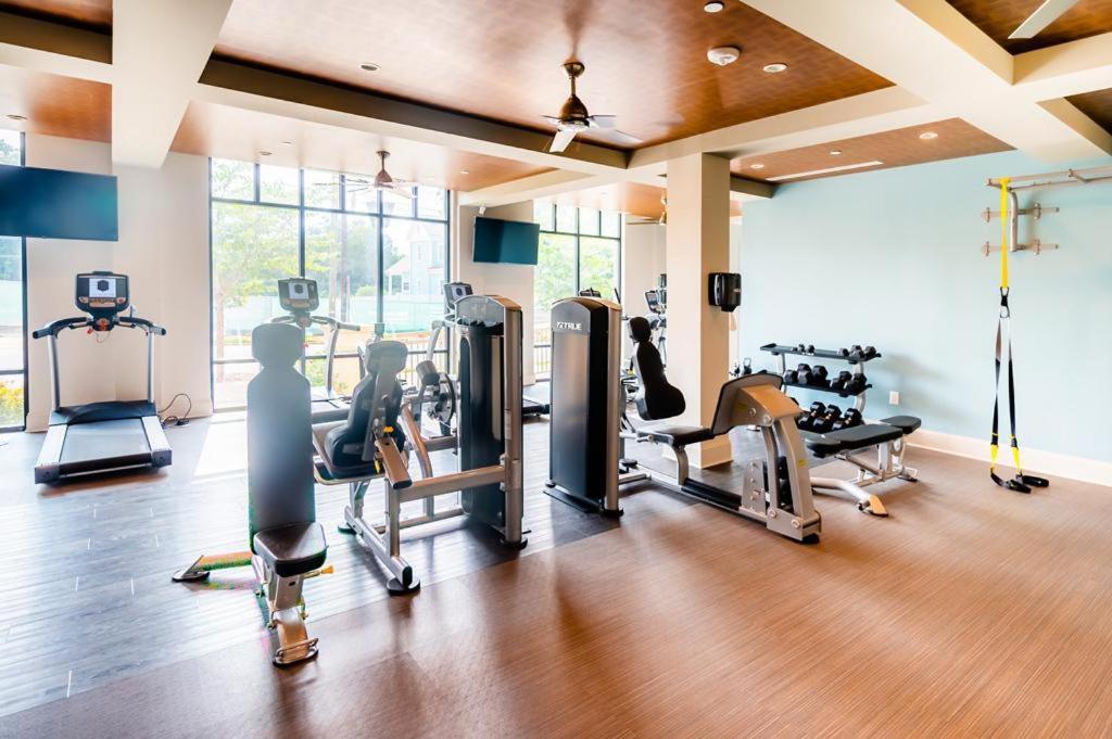 Apartment Urban Studio W Balcony Gym