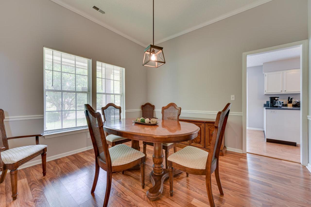Holiday home Vacation Near Motor Speedway! *