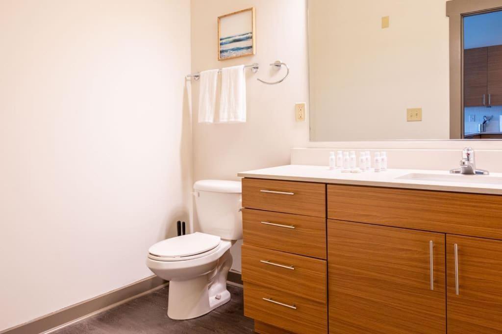 Urban Living 1br In Uptown Area With Pool Charlotte