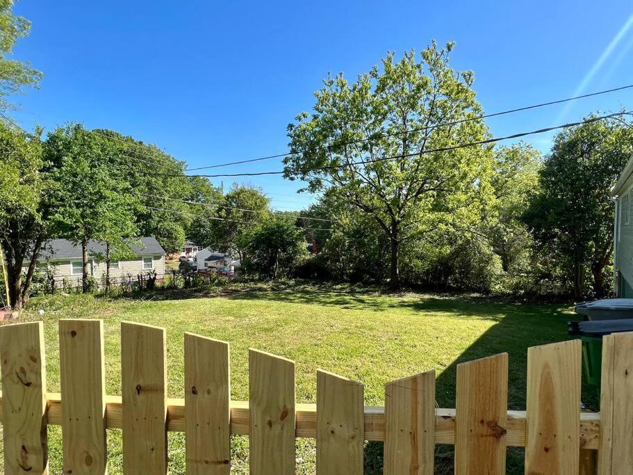 4 Bedroom Bungalow - 5 Min To Uptown Charlotte