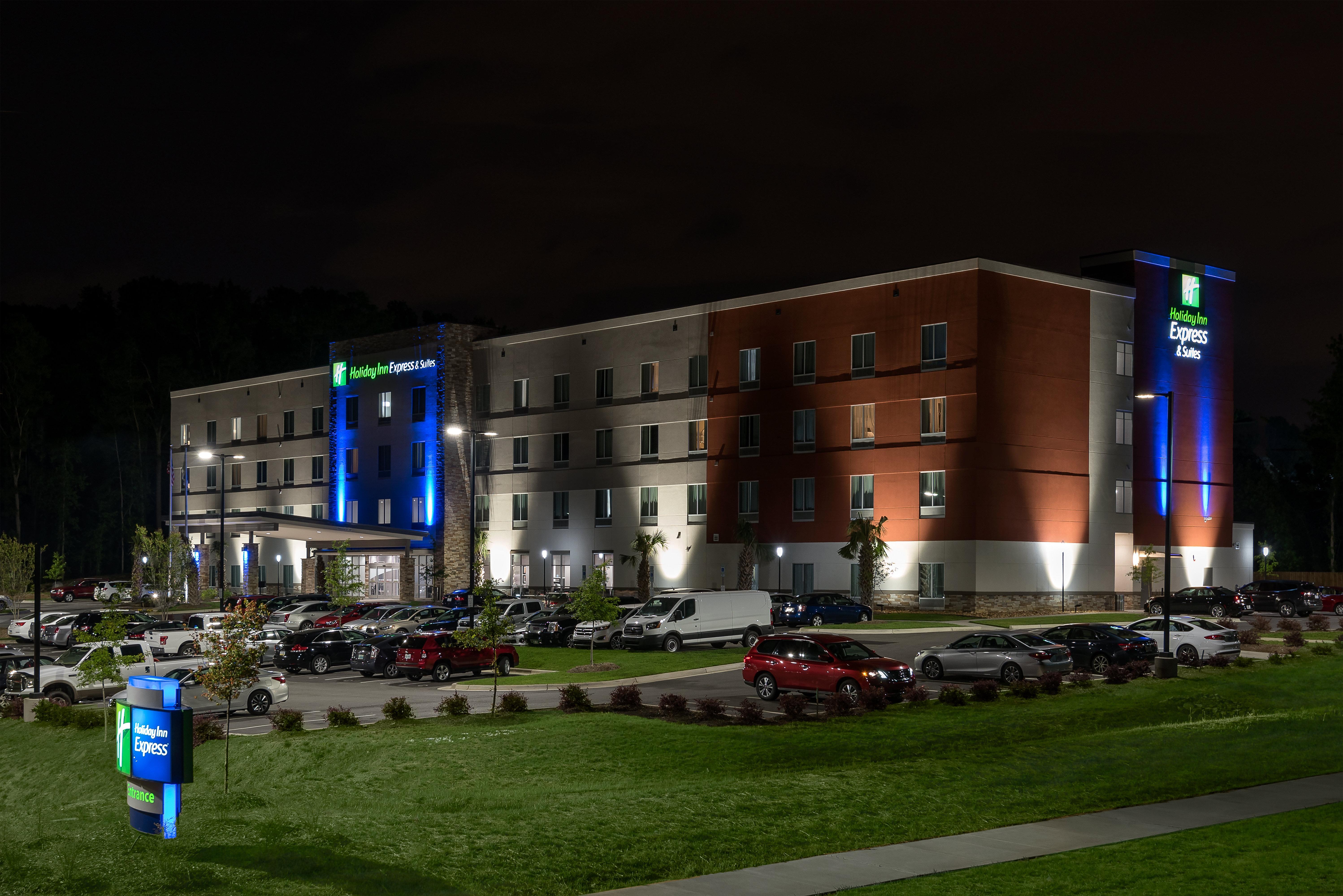 Express & - Airport By Ihg Hotel Charlotte