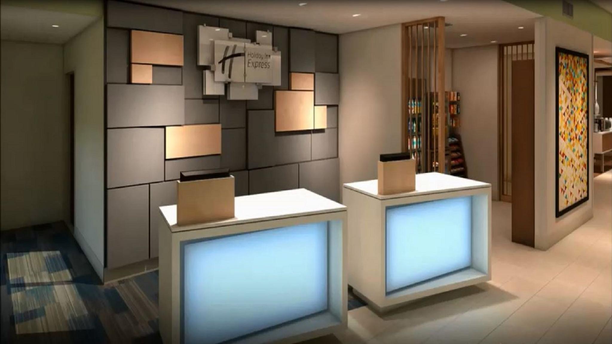 Express & - Airport By Ihg Charlotte