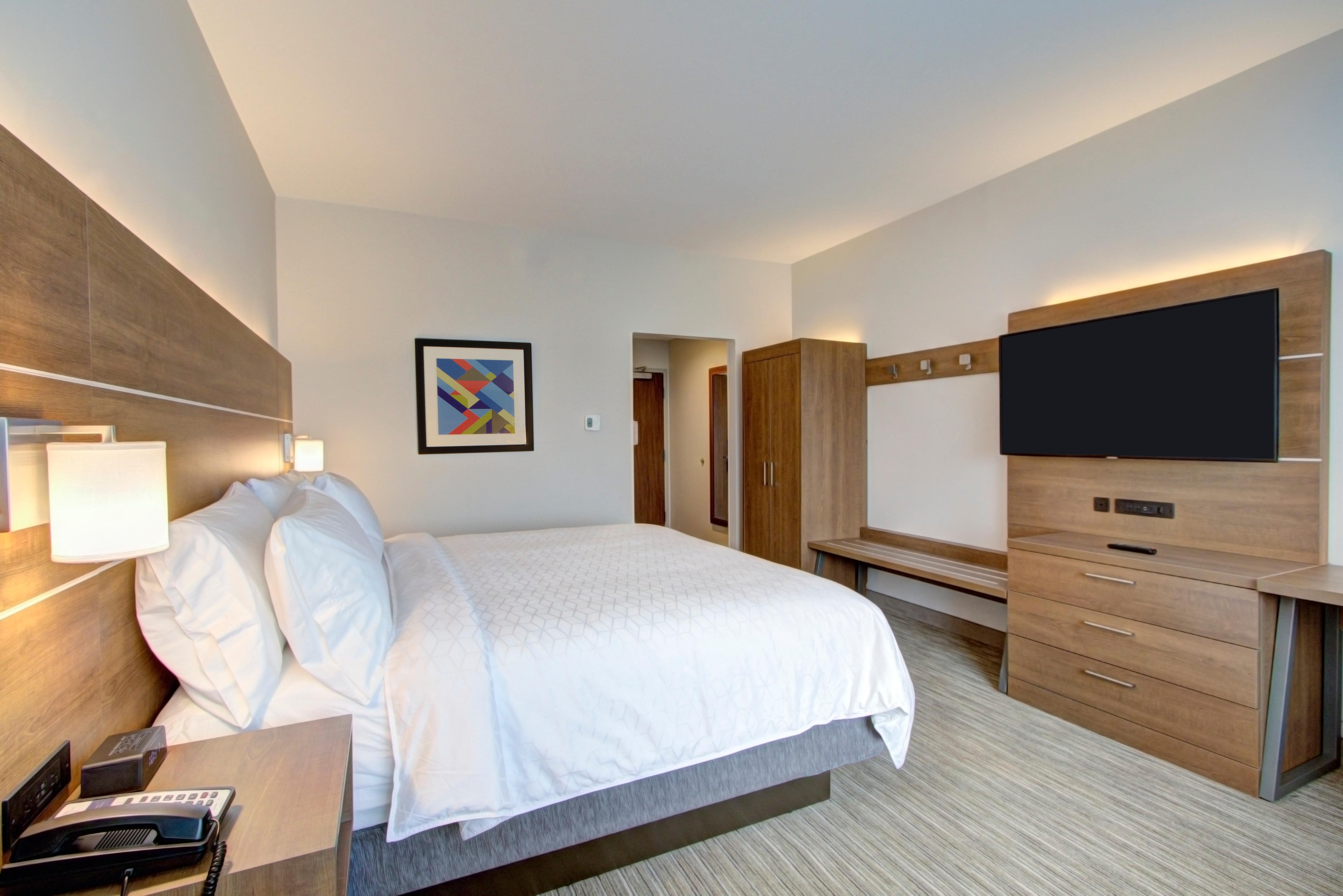 Hotel Express & Southwest By Ihg