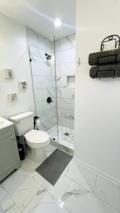 Holiday home Modern Near Uptown Clt, Airport And Charlotte