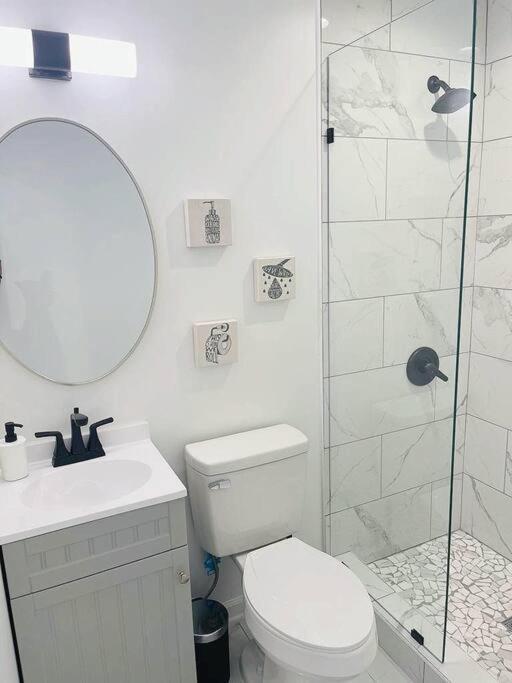 Holiday home Modern Near Uptown Clt, Airport And Charlotte