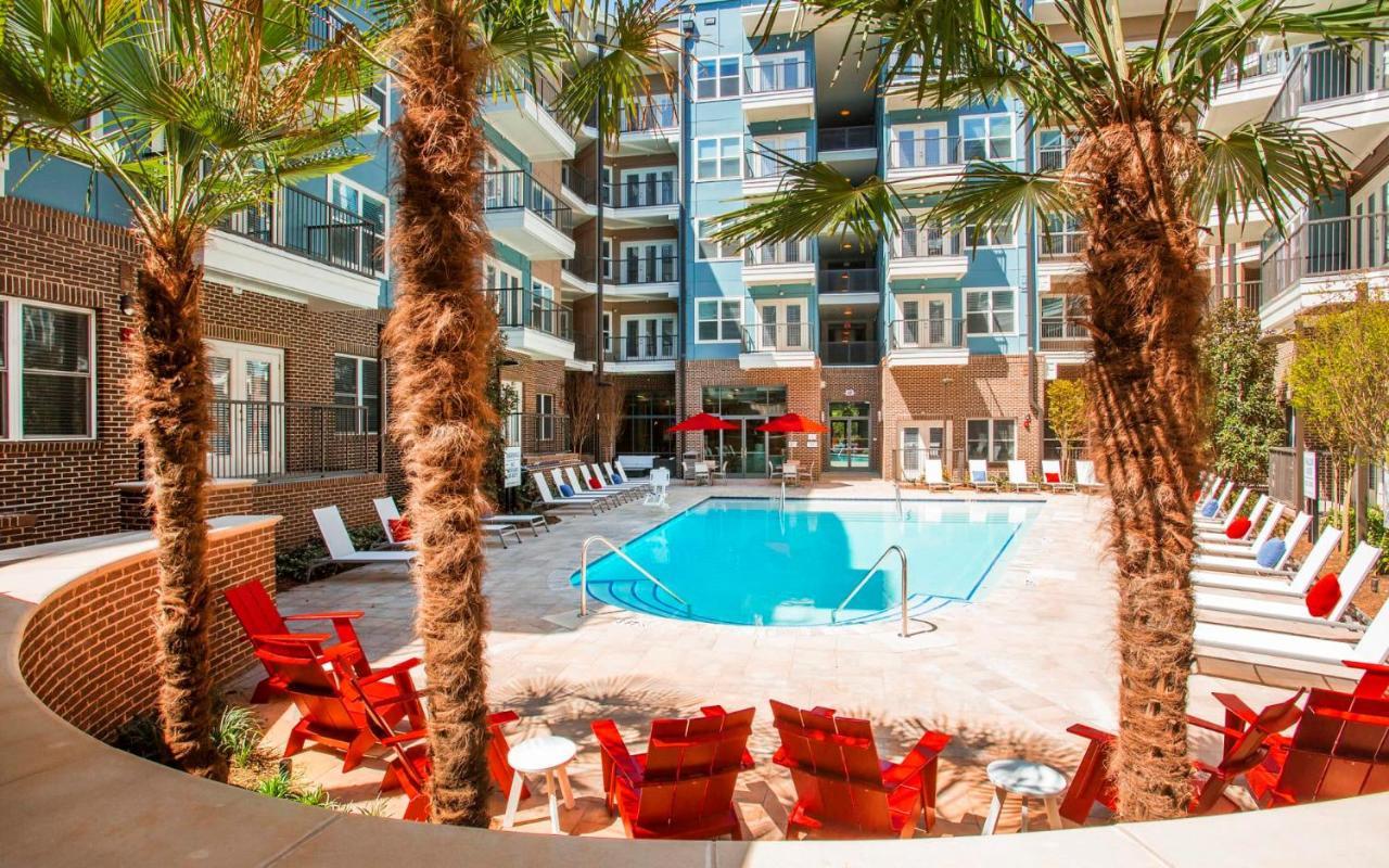 Premium And At Midtown 205 In Apartment *