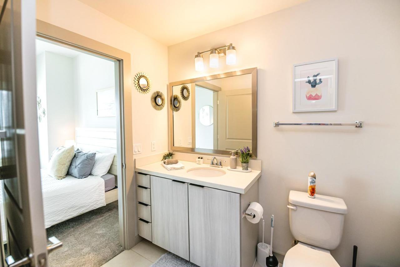 Apartment 2br Uptown Furnished Near Truist Fields Apts