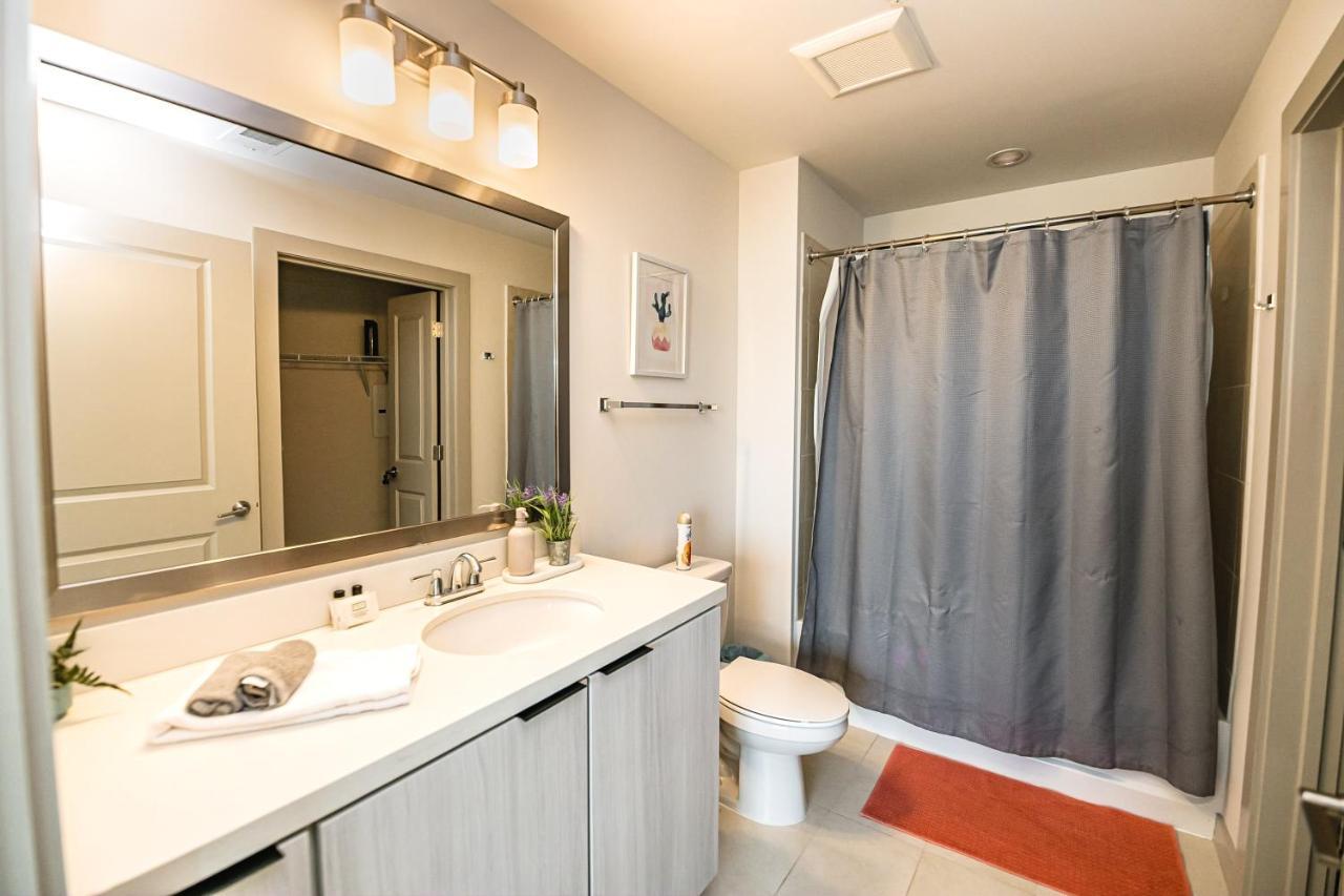 2br Uptown Furnished Near Truist Fields Apts Apartment