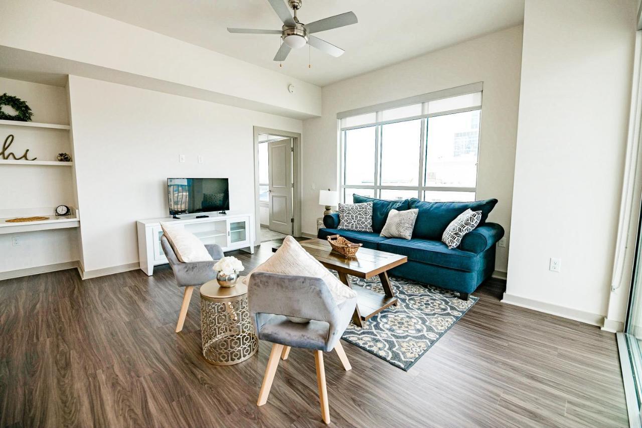 Apartment 2br Uptown Furnished Near Truist Fields Apts