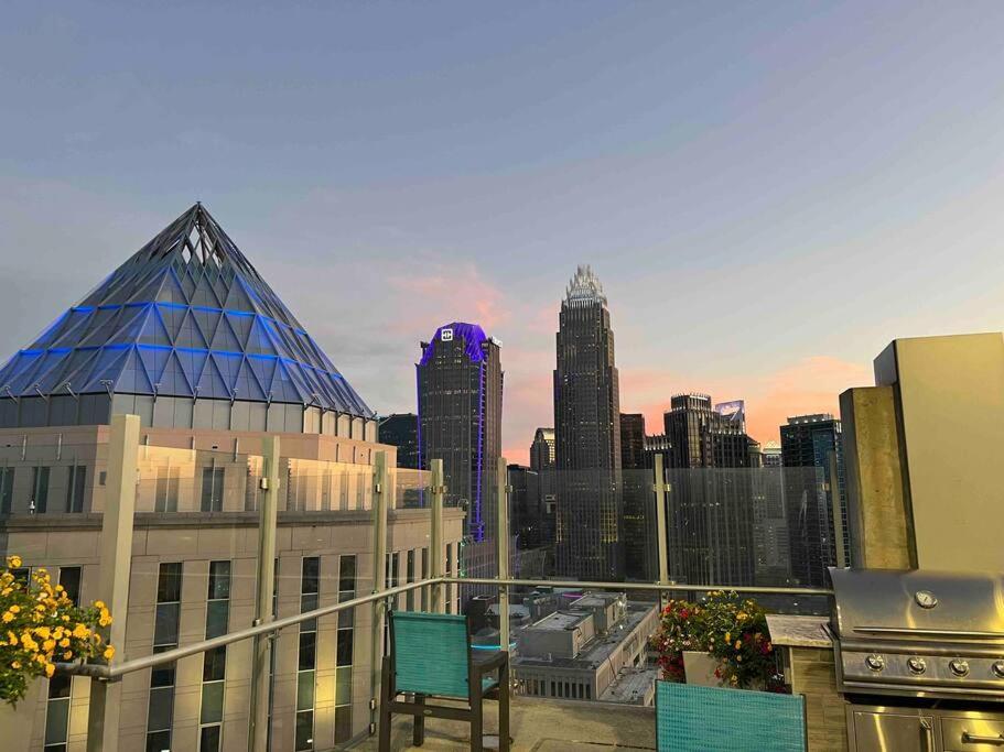Luxury With Private Balcony And Amazing Views Apartment