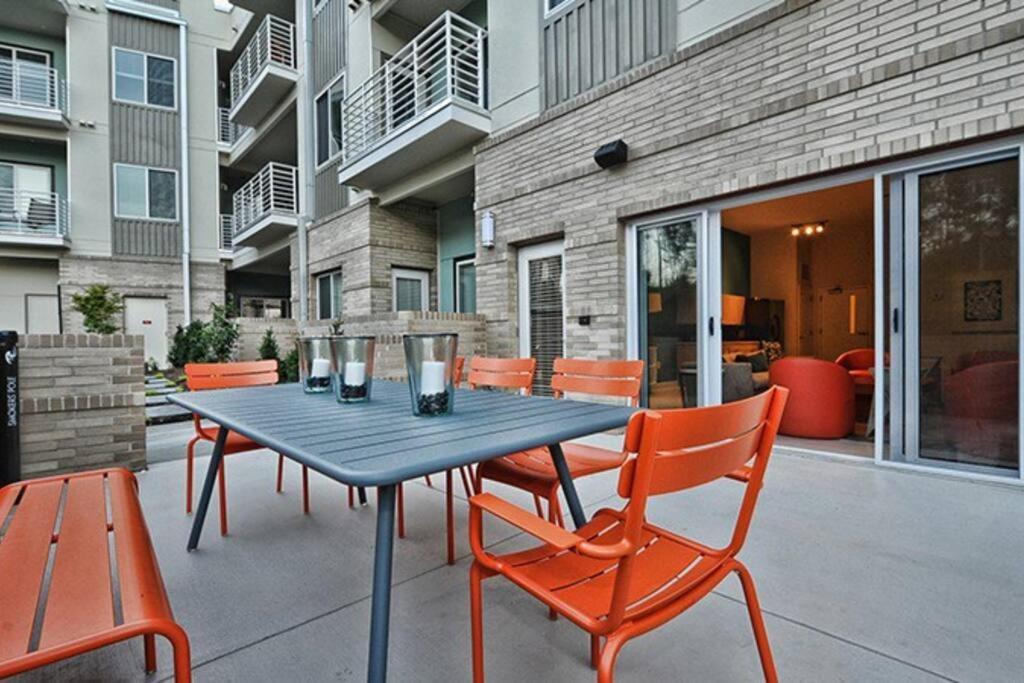 King Bed - Great Walkability To Restaurants Apartment