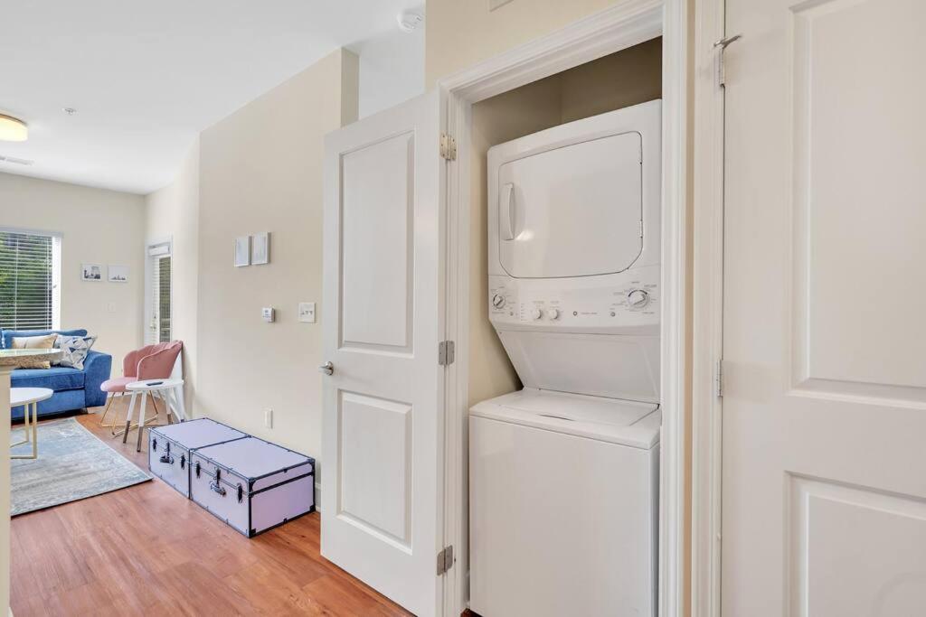 King Bed - Great Walkability To Restaurants Charlotte