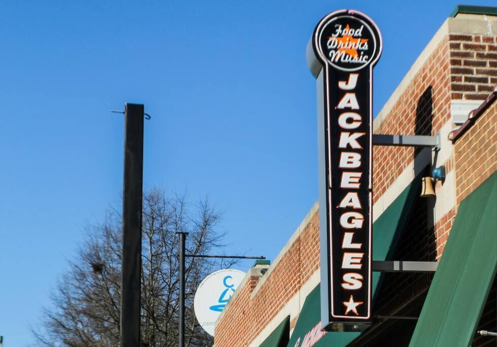 Queen Bed In Dilworth ◈ Shopping ◈ Restaurants