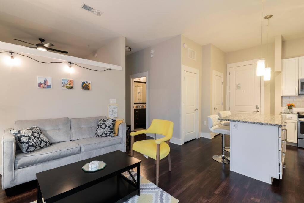 Queen Bed In Dilworth ◈ Shopping ◈ Restaurants Apartment *