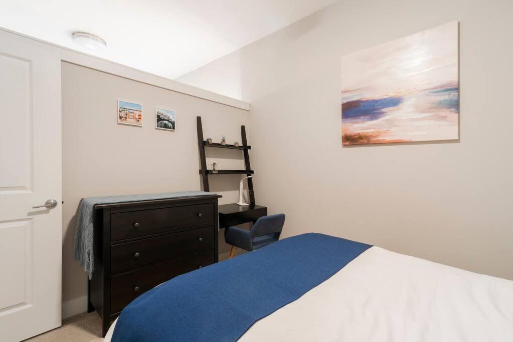 Queen Bed In Dilworth ◈ Shopping ◈ Restaurants * Charlotte