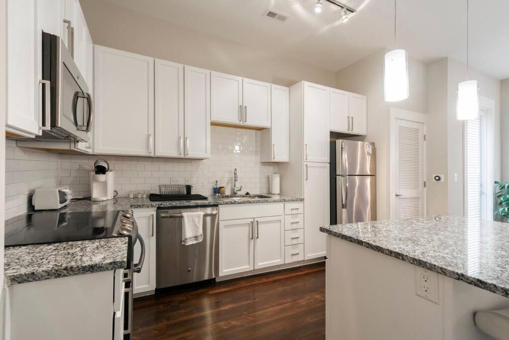 Queen Bed In Dilworth ◈ Shopping ◈ Restaurants Apartment *
