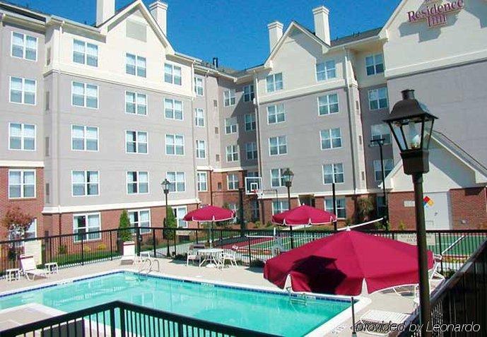 Hotel By Marriott Piper Glen 3*