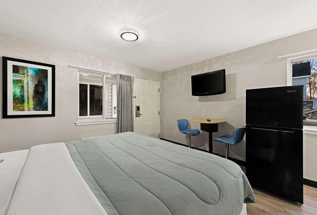 Rodeway Hotel