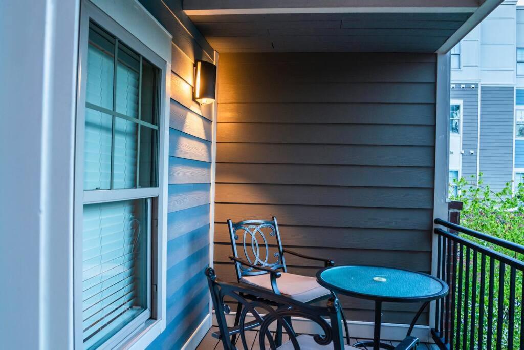 Apartment Dt Charm With Pool,gym,wine,wkspace, Free Parking