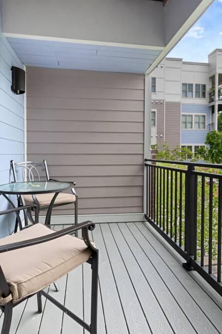 Dt Charm With Pool,gym,wine,wkspace, Free Parking Charlotte
