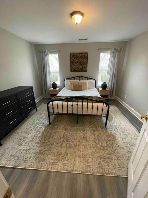 Spacious 2 Bedroom 2 Ba In Apartment Charlotte