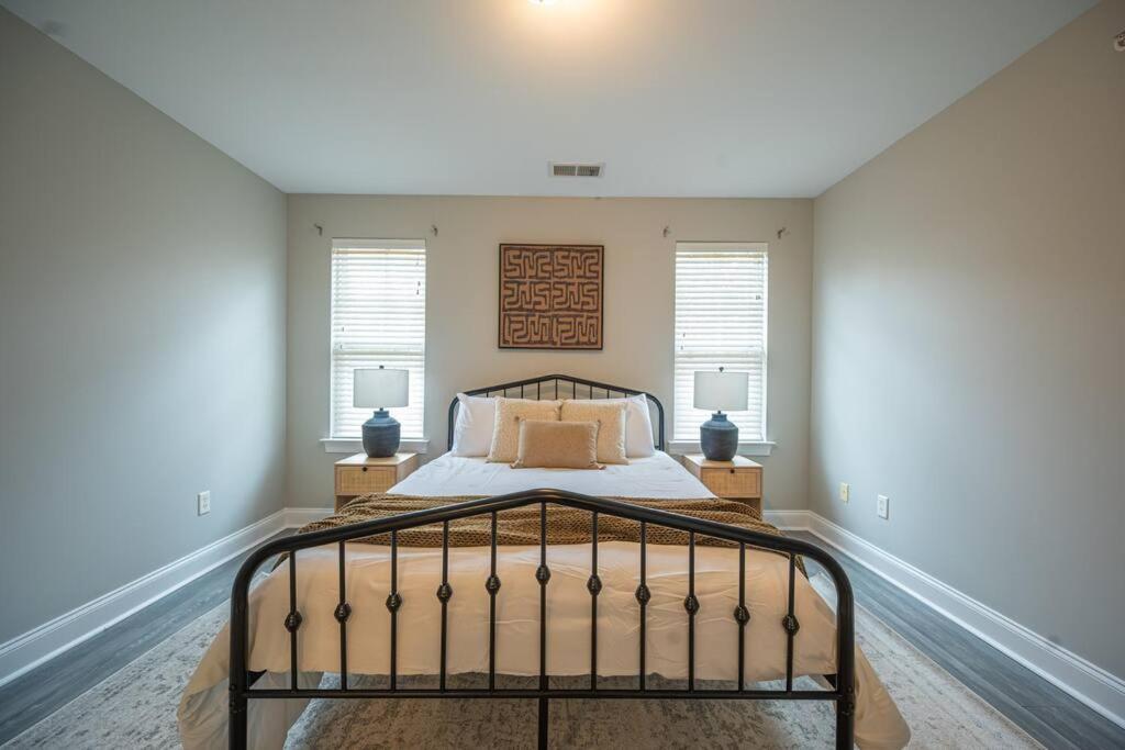 Spacious 2 Bedroom 2 Ba In Charlotte