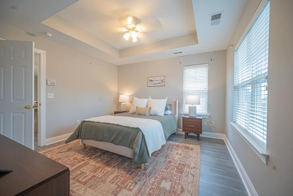 Spacious 2 Bedroom 2 Ba In Apartment