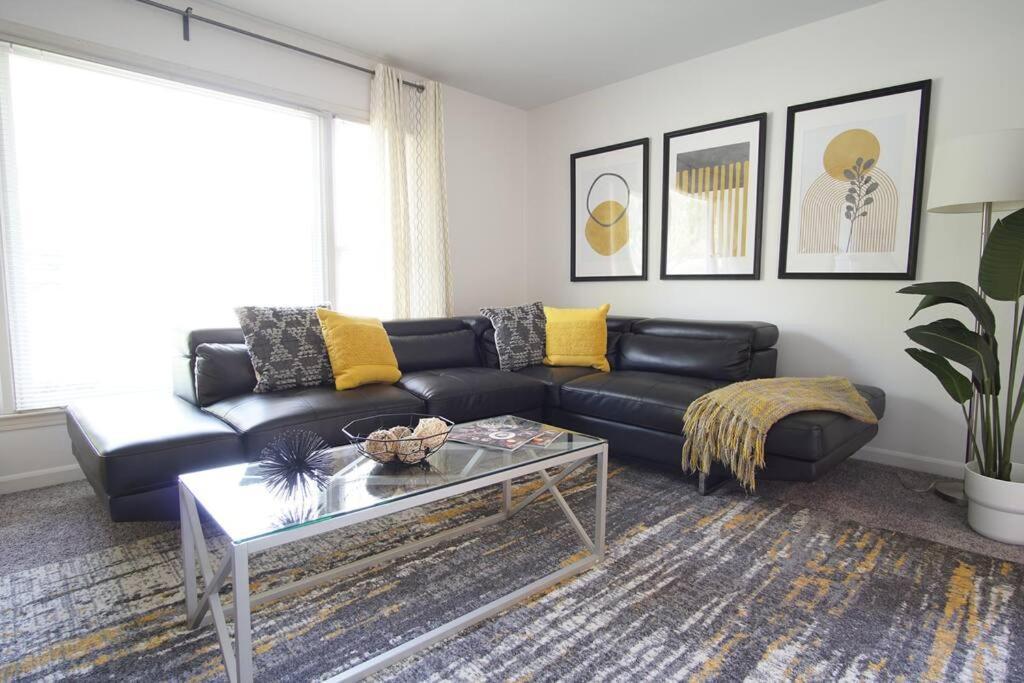 Spacious Family Friendly With Game By Unc Holiday home *