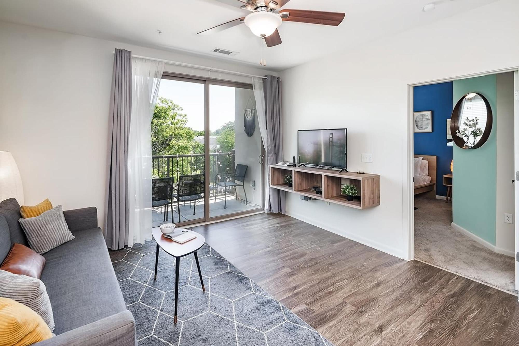 Apartment Uptown 4th Ward Luxury Year-round Pool Charlotte
