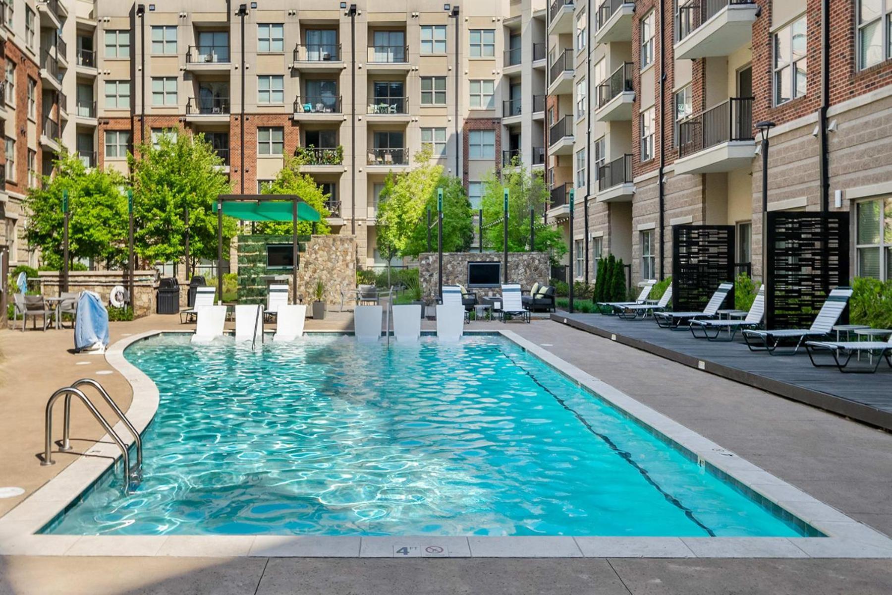 Uptown 4th Ward Luxury Year-round Pool
