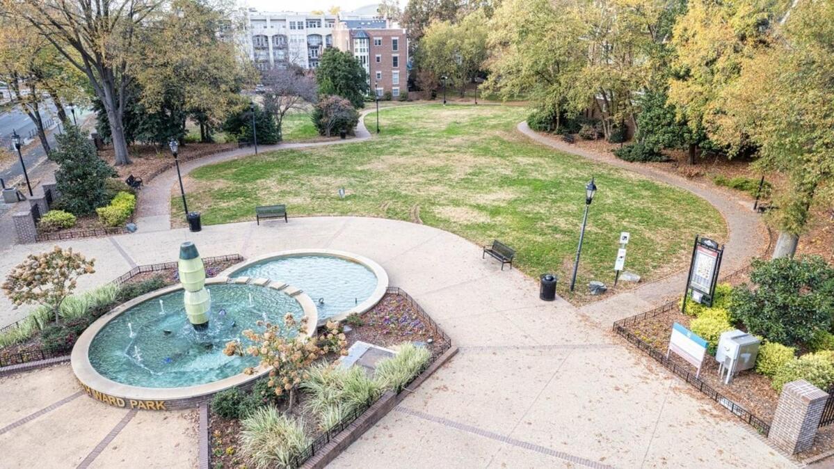 Living In The Heart Of 4th Ward~1bd 1ba *