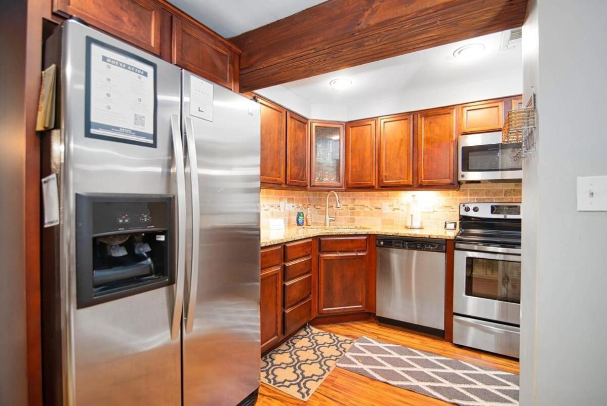 Holiday home Living In The Heart Of 4th Ward~1bd 1ba *
