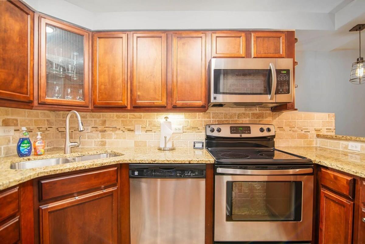 Living In The Heart Of 4th Ward~1bd 1ba *
