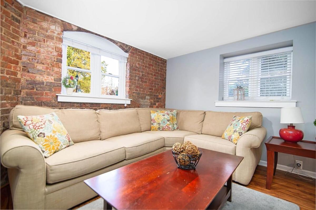 Holiday home Living In The Heart Of 4th Ward~1bd 1ba
