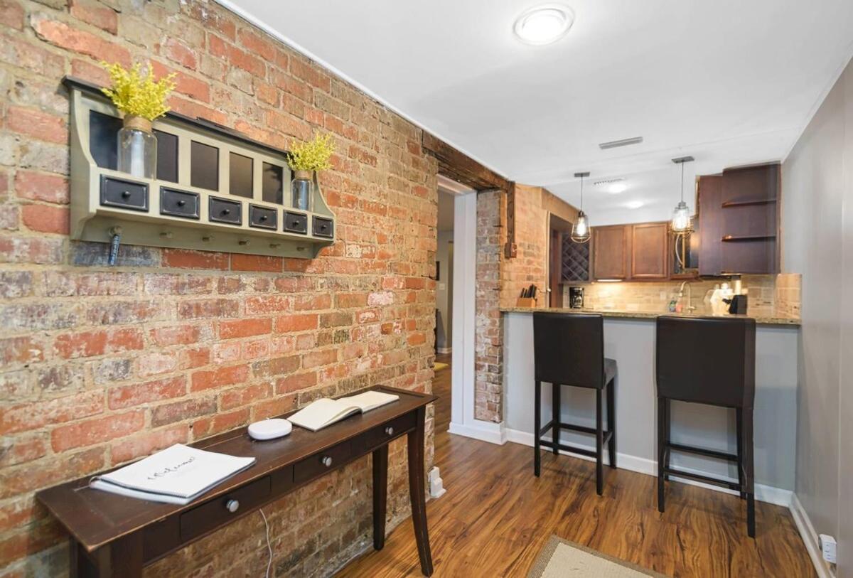 Holiday home Living In The Heart Of 4th Ward~1bd 1ba *