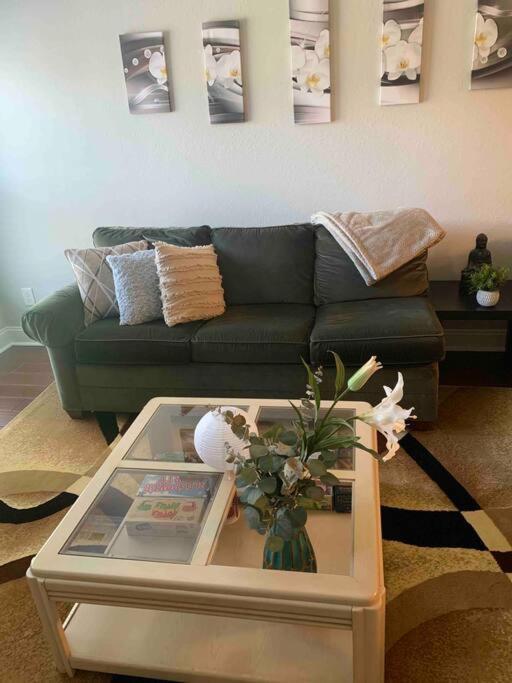 Awhile Apartment