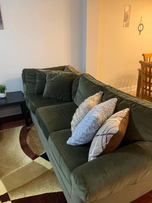 Awhile Apartment *