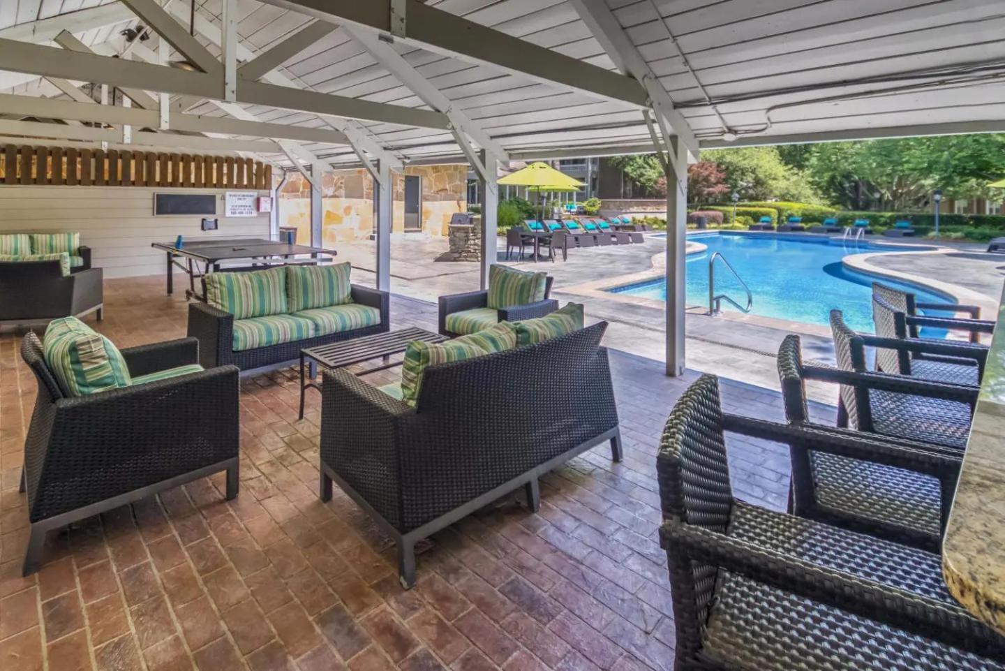 Apartment Spacious And Serene 1bedroom Charlotte