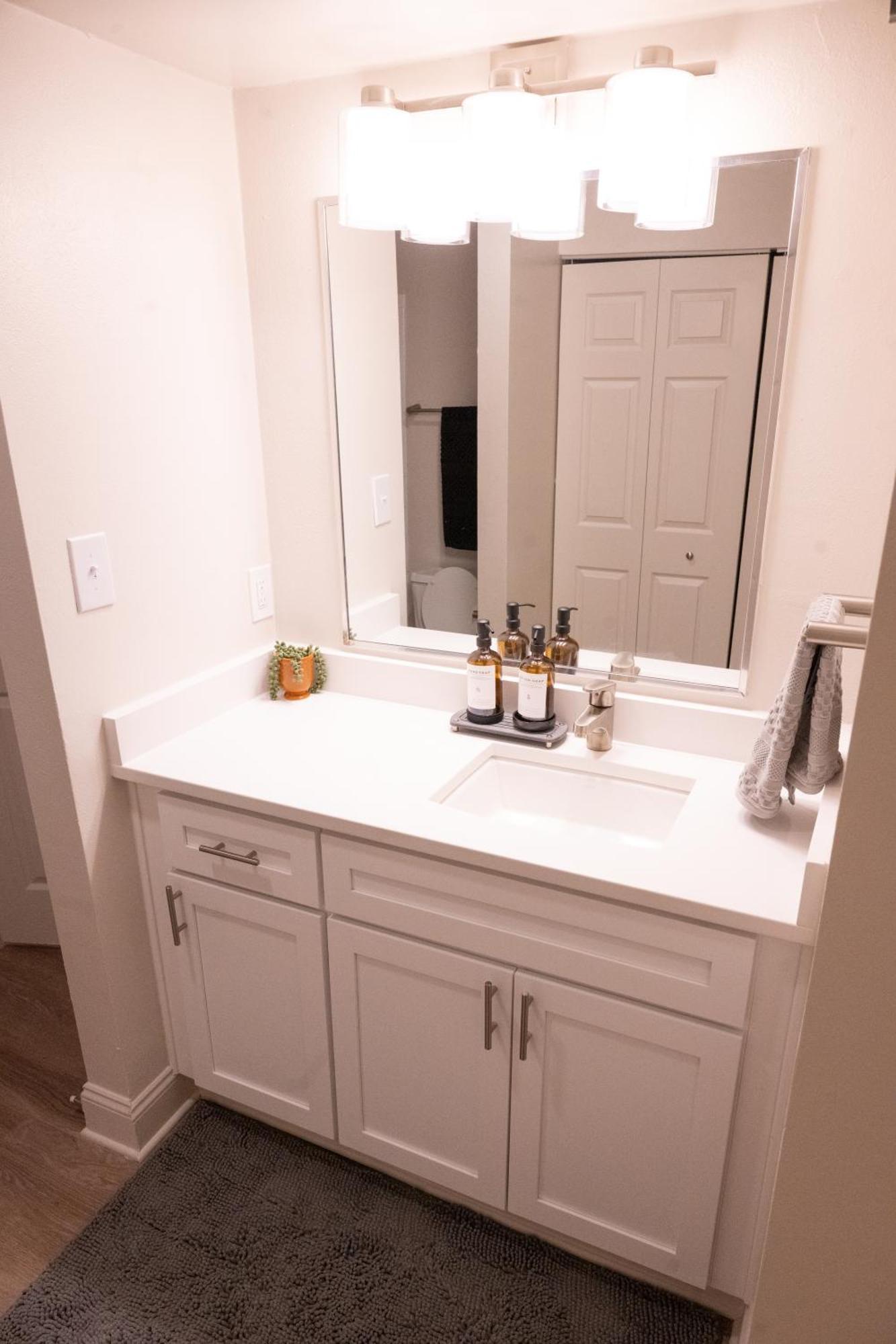 Spacious And Serene 1bedroom * Charlotte