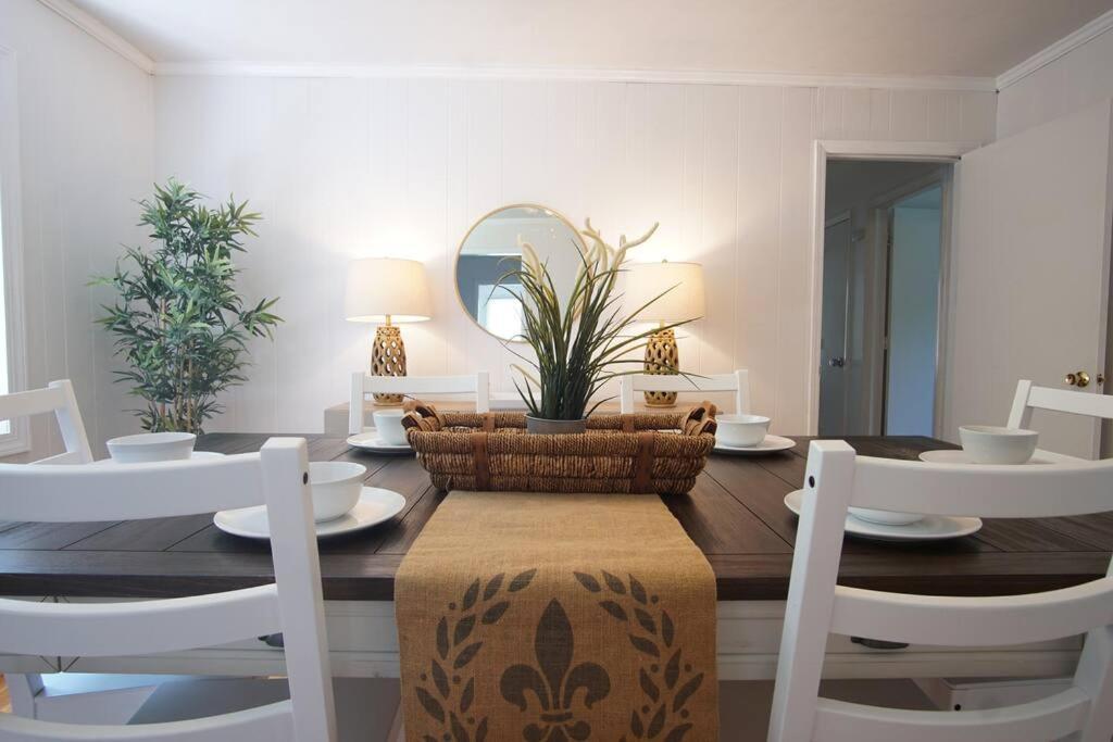 Spacious Family Friendly With Game By Unc Holiday home