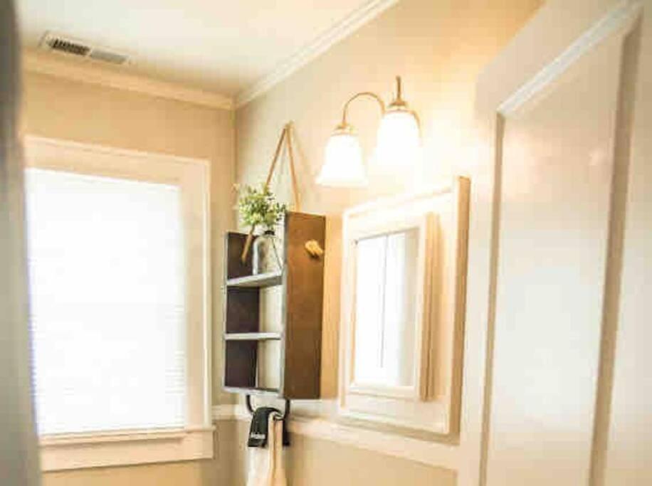 Plaza Near Uptown, Noda, Light Rail! Holiday home *