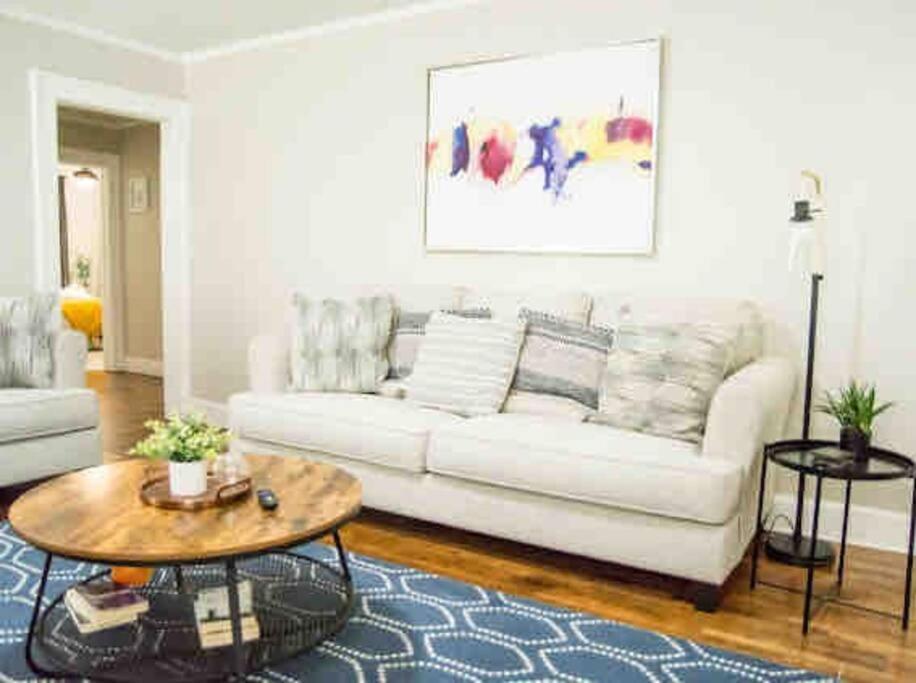 Plaza Near Uptown, Noda, Light Rail! Holiday home