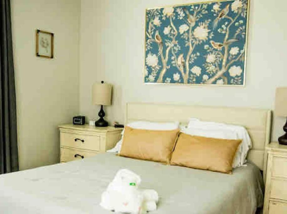 Plaza Near Uptown, Noda, Light Rail! Holiday home Charlotte