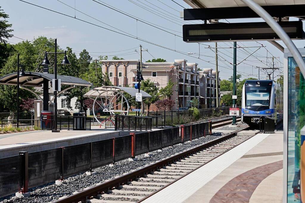 Plaza Near Uptown, Noda, Light Rail! Charlotte