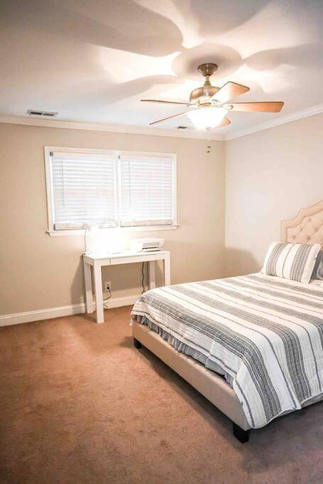 Cozy - 2 Bedroom Townhome Getaway - Plaza Midwood
