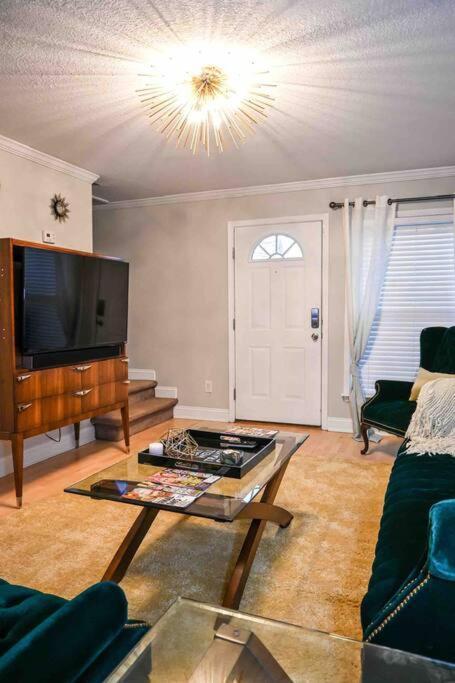 Apartment Cozy - 2 Bedroom Townhome Getaway - Plaza Midwood Charlotte
